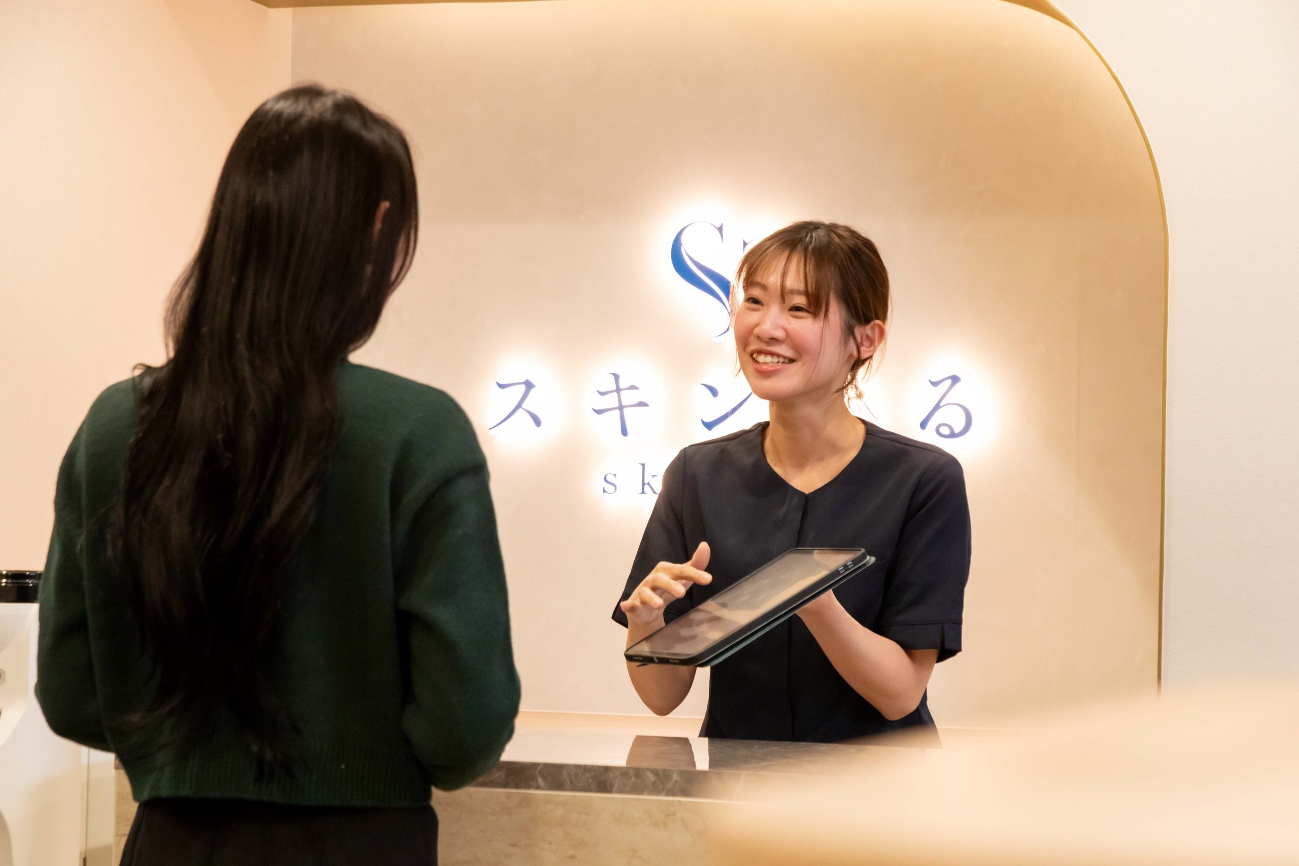 継続的な施術と<br />
通いやすい価格