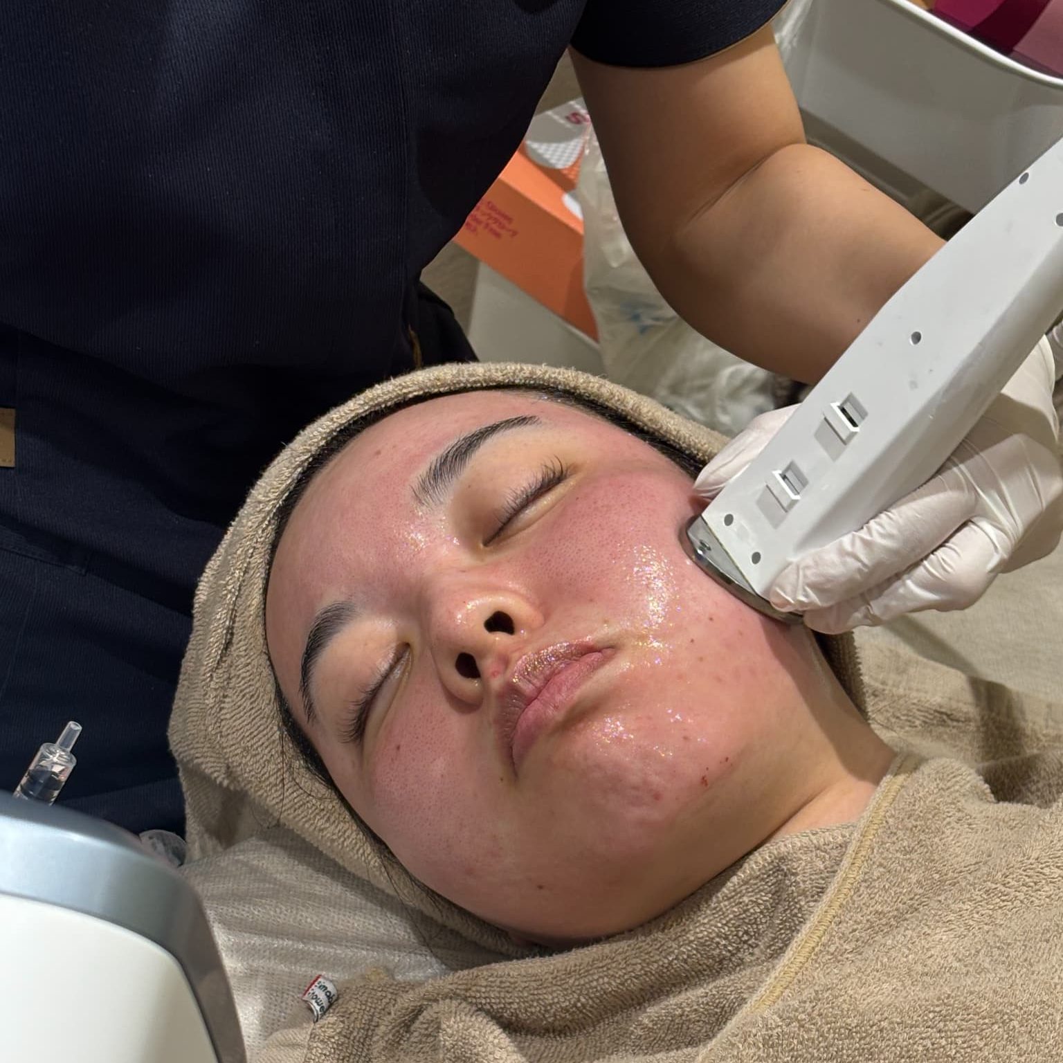 【痛み・ダウンタイムなし】エレクトロポレーションで理想のお肌に！